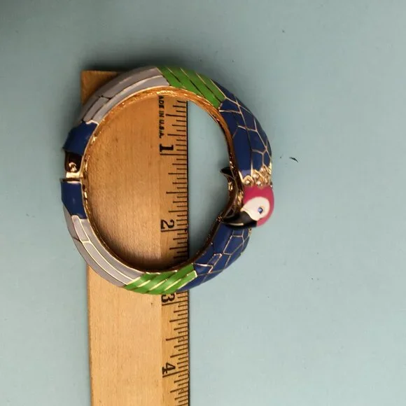 Tommy Bahama Enamel Parrot Bird Bangle Bracelet Gold Tone Tropical Travel - Picture 8 of 9